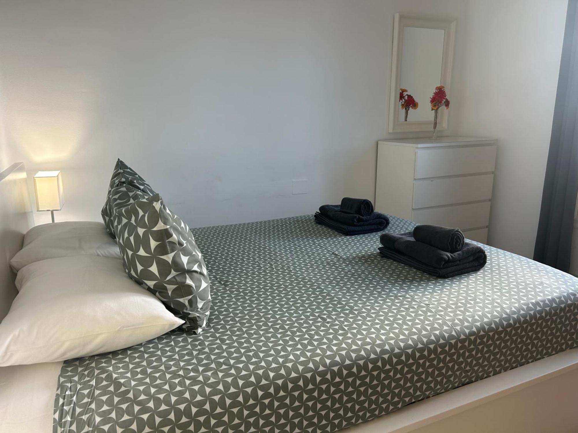 2 Bedroom On Popular Complex