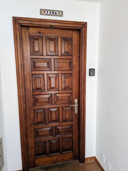 Charming Flat In Molinos With Terrace & Pools, Near Playa Bastian * Costa Teguise