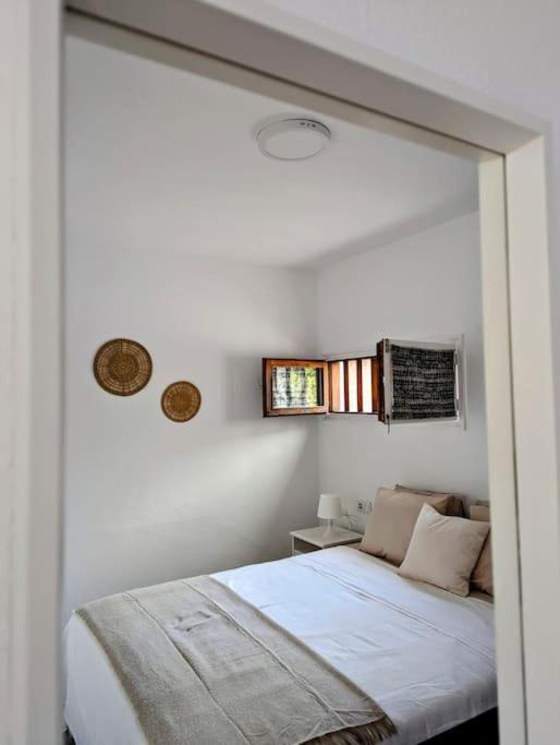 Charming Flat In Molinos With Terrace & Pools, Near Playa Bastian Apartment *