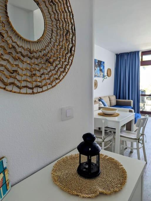 Charming Flat In Molinos With Terrace & Pools, Near Playa Bastian *