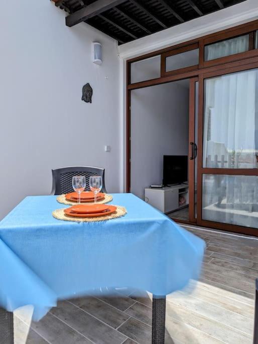 Apartment Charming Flat In Molinos With Terrace & Pools, Near Playa Bastian Costa Teguise