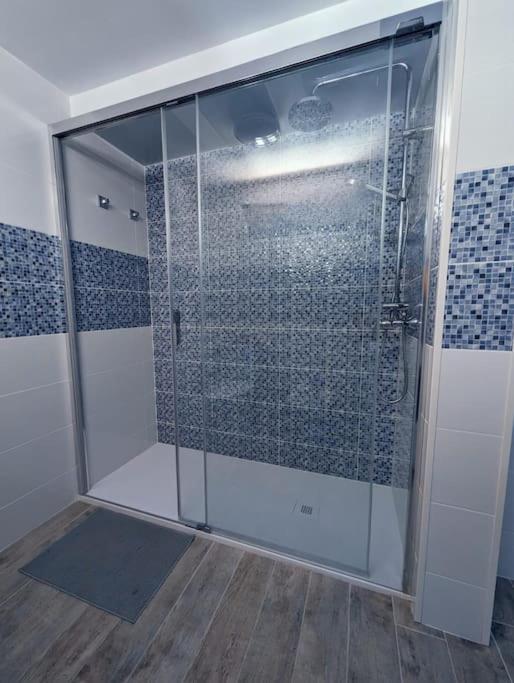 Charming Flat In Molinos With Terrace & Pools, Near Playa Bastian Apartment *