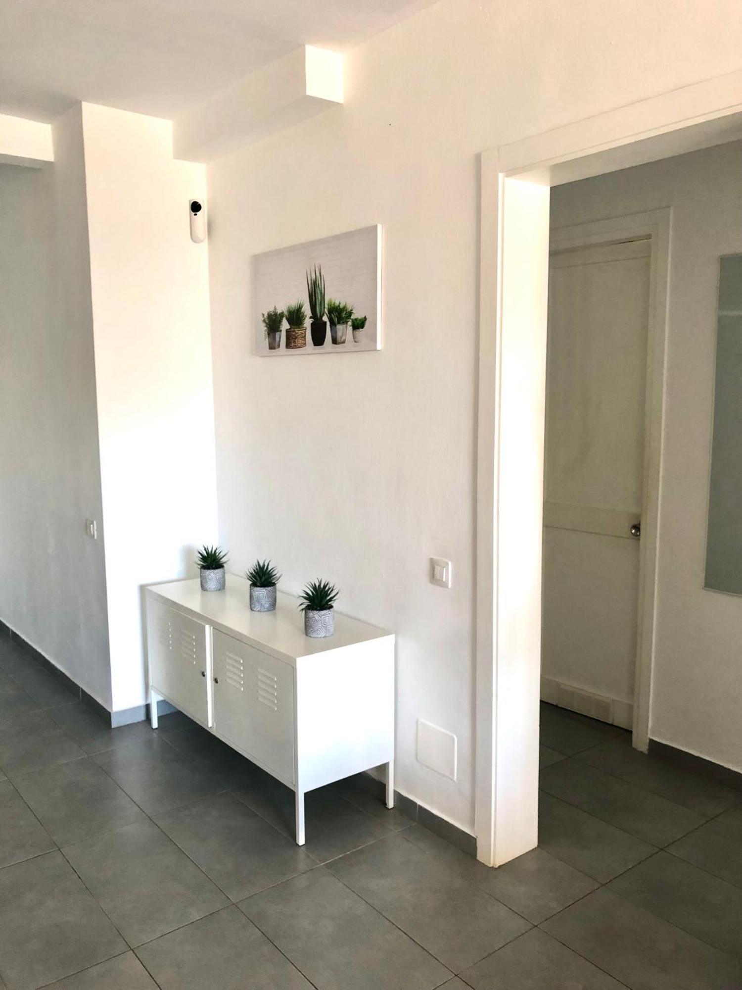 Apartment Ground Floor With Pool, Next To The *