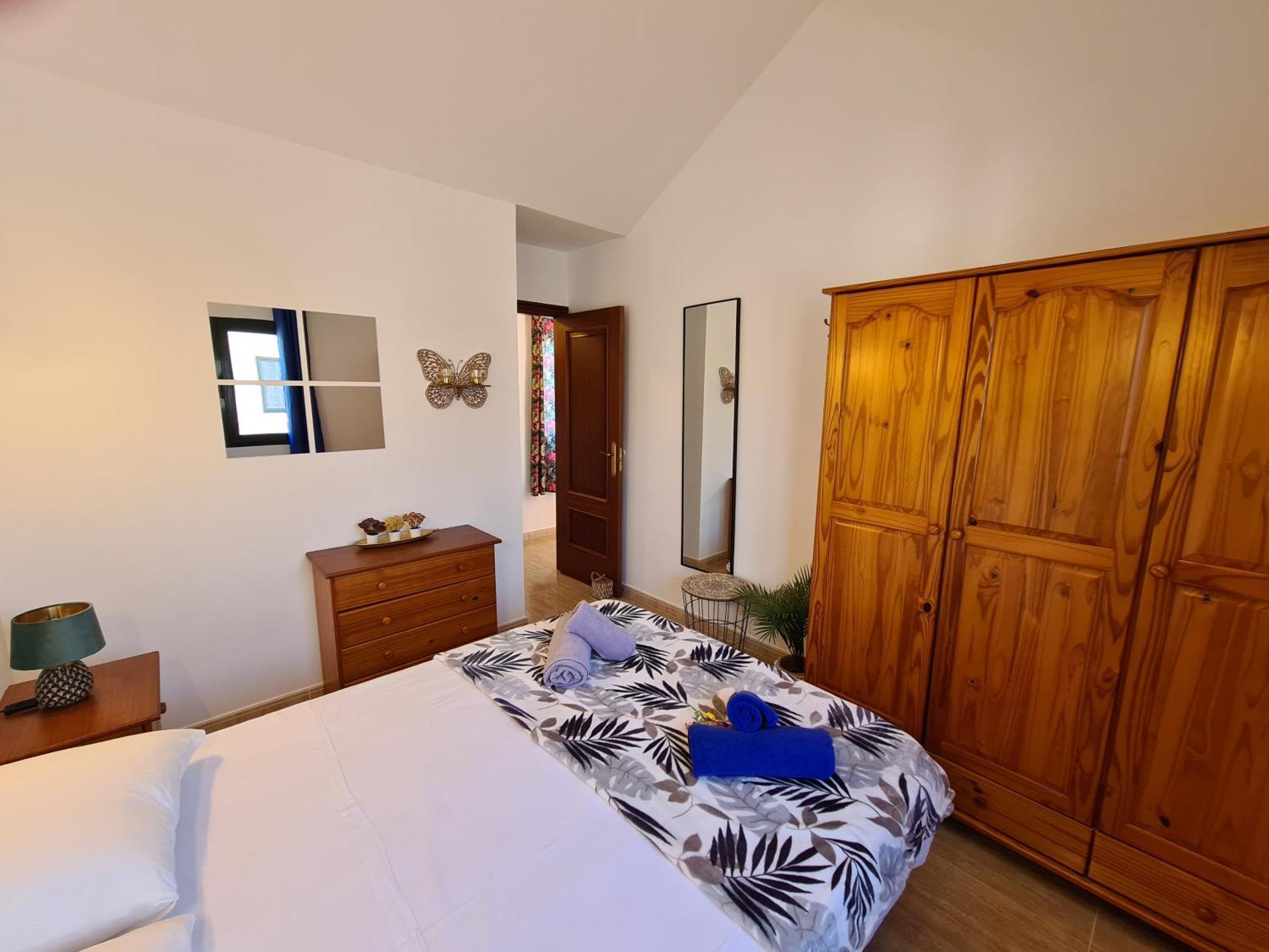 Bella Vista - Amazonas * Puerto del Carmen (Lanzarote)