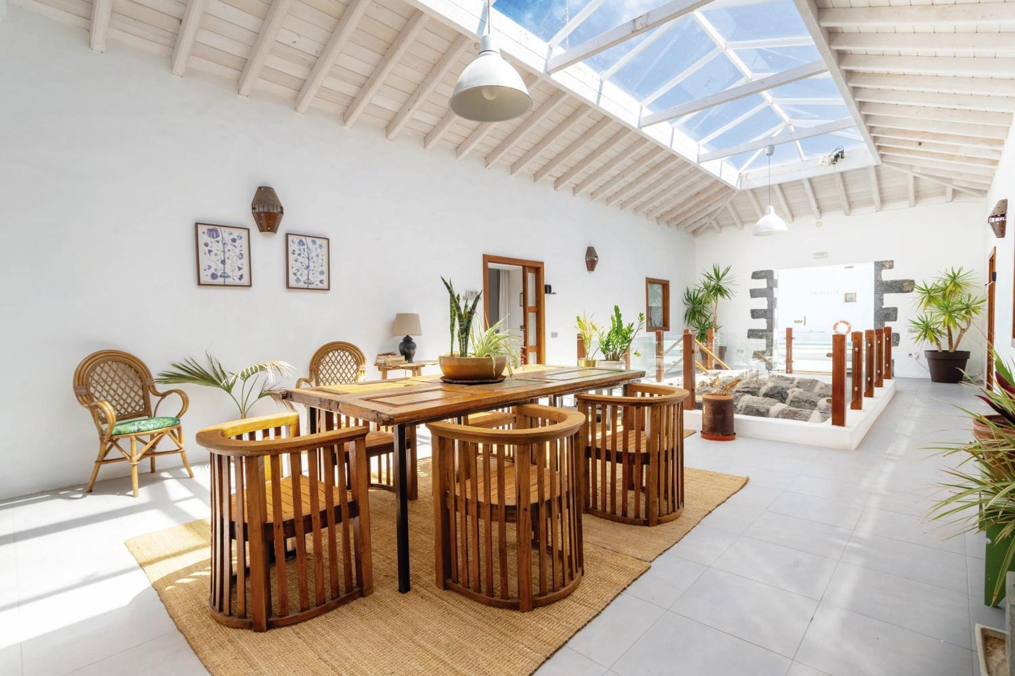 Bodega Botanica - Shared Pool - Island Location - 10 Mins Drive To Famara And La Santa Apartamento *
