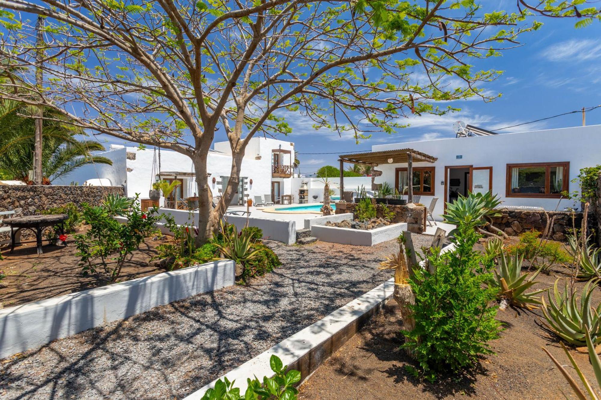 Apartamento Bodega Botanica - Shared Pool - Island Location - 10 Mins Drive To Famara And La Santa Tiagua
