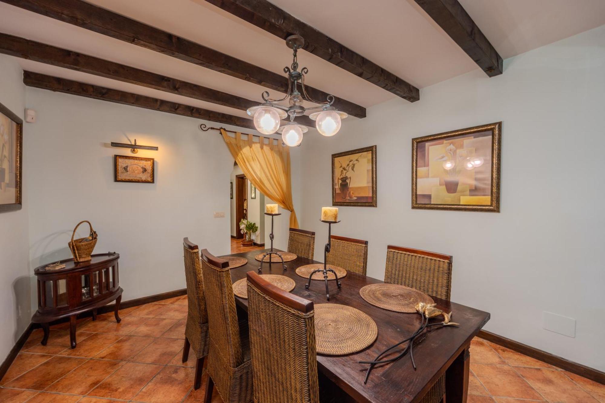 Apartment Luxury Canarian With Large Pool In Costa Teguise (Lanzarote)