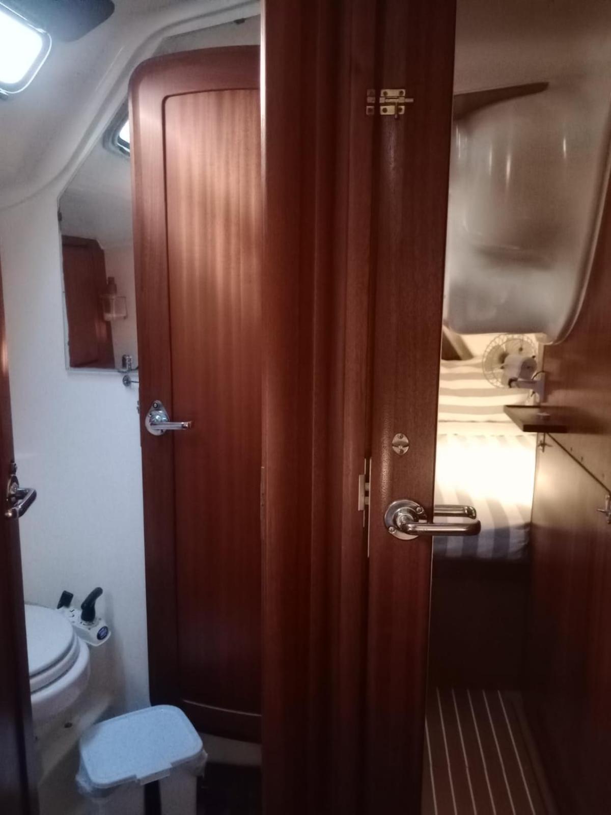 Velero Amore Hotel en barco Arrecife (Lanzarote)