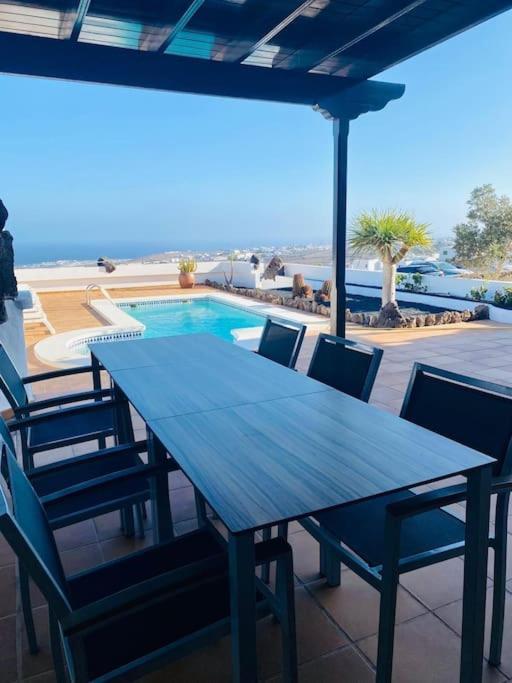 Valiente Villa Tías