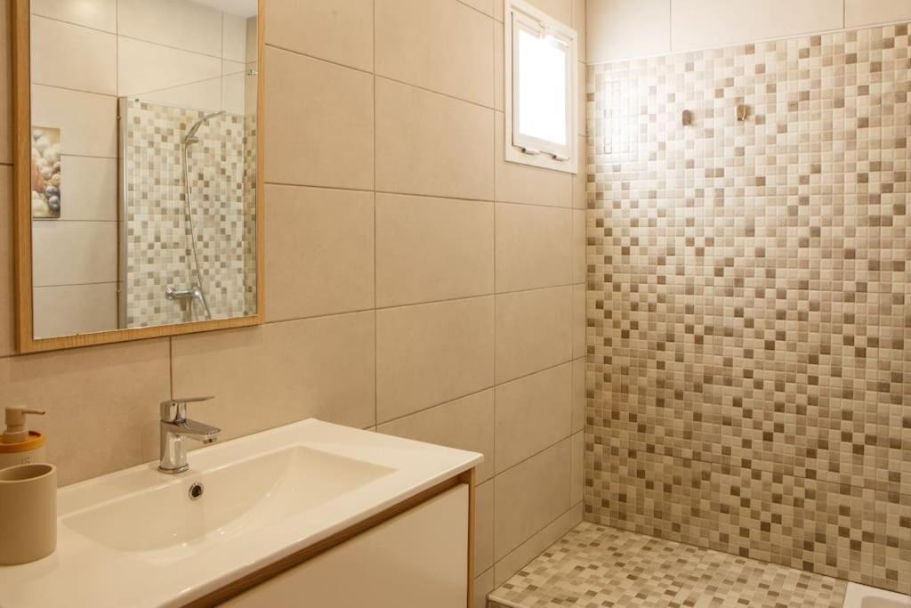 Valiente Villa *