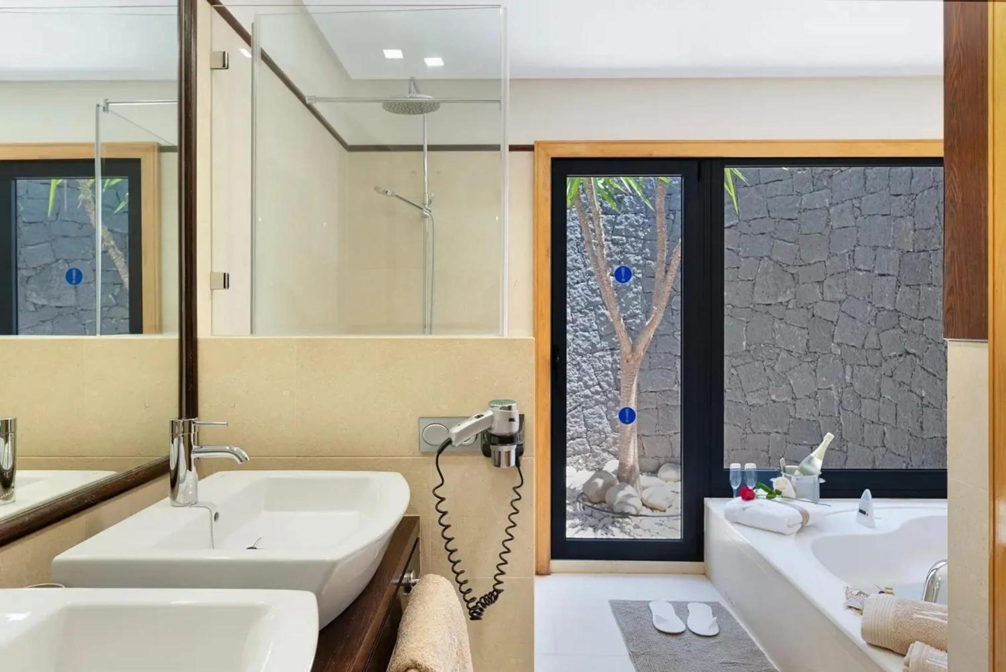 Villa Charming In Playa Blanca With Private Pool