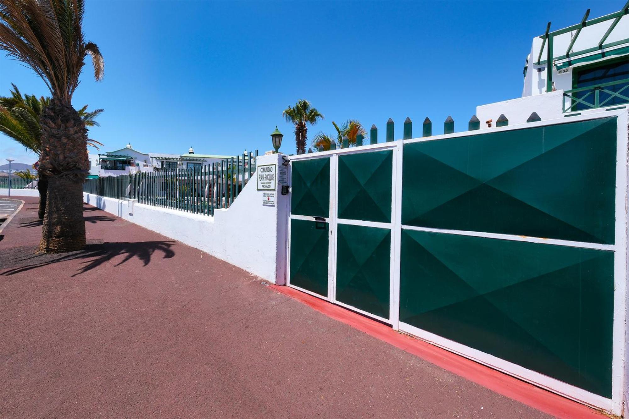 La Vela Azul -pool & Tennis - Free Ac &good Wifi- Smart Tv Holiday home
