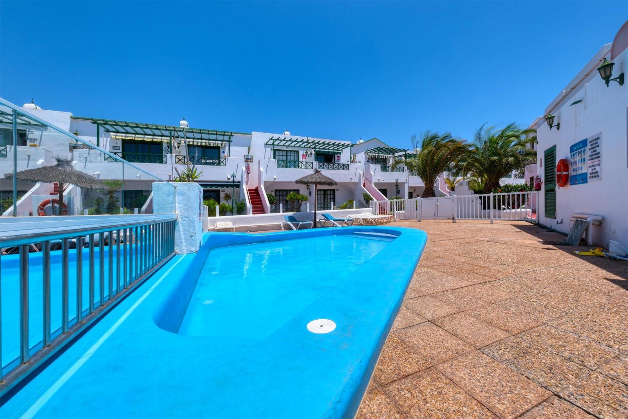 La Vela Azul -pool & Tennis - Free Ac &good Wifi- Smart Tv