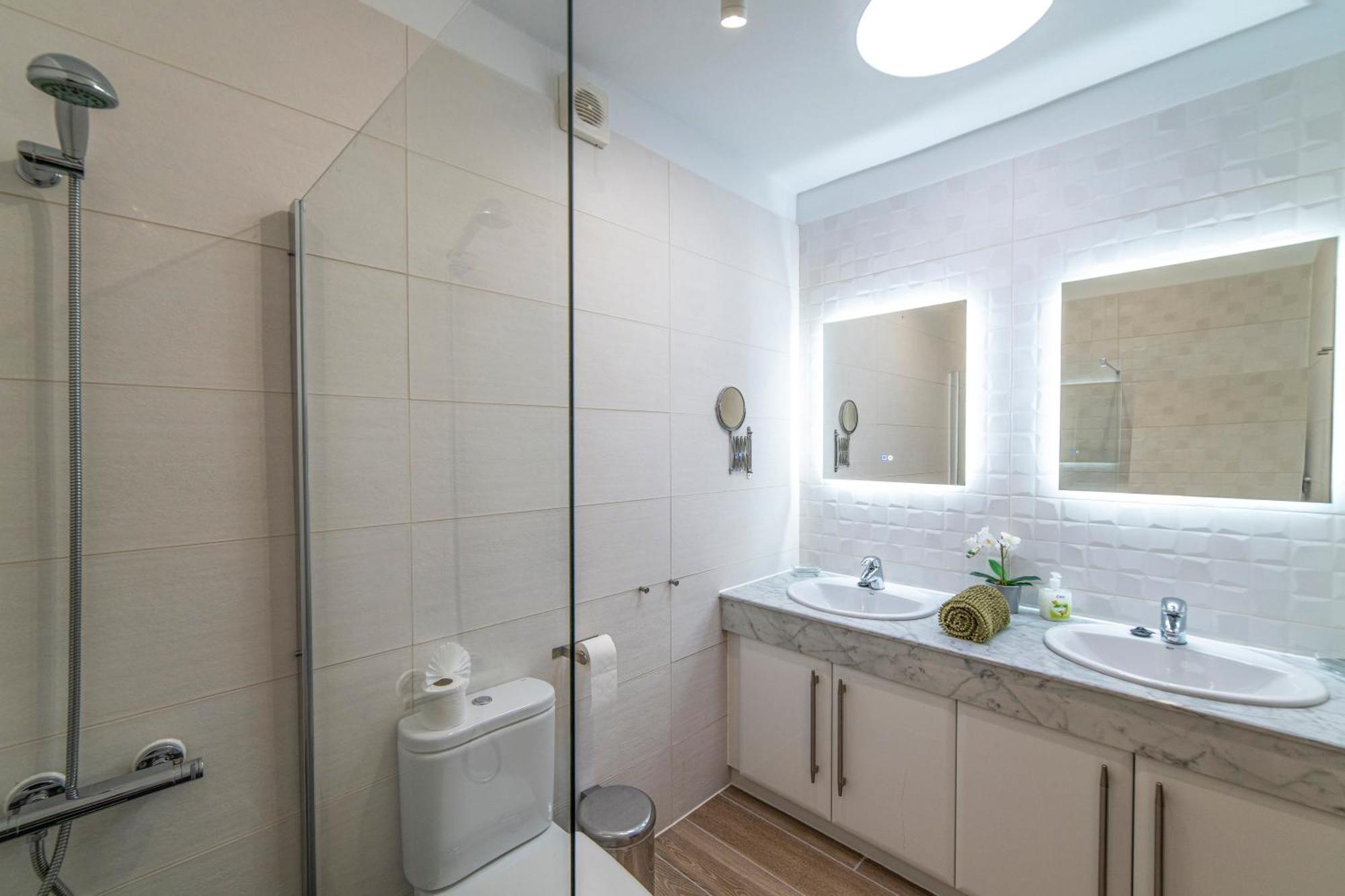 Maderita - Lovely 3 Bed In *