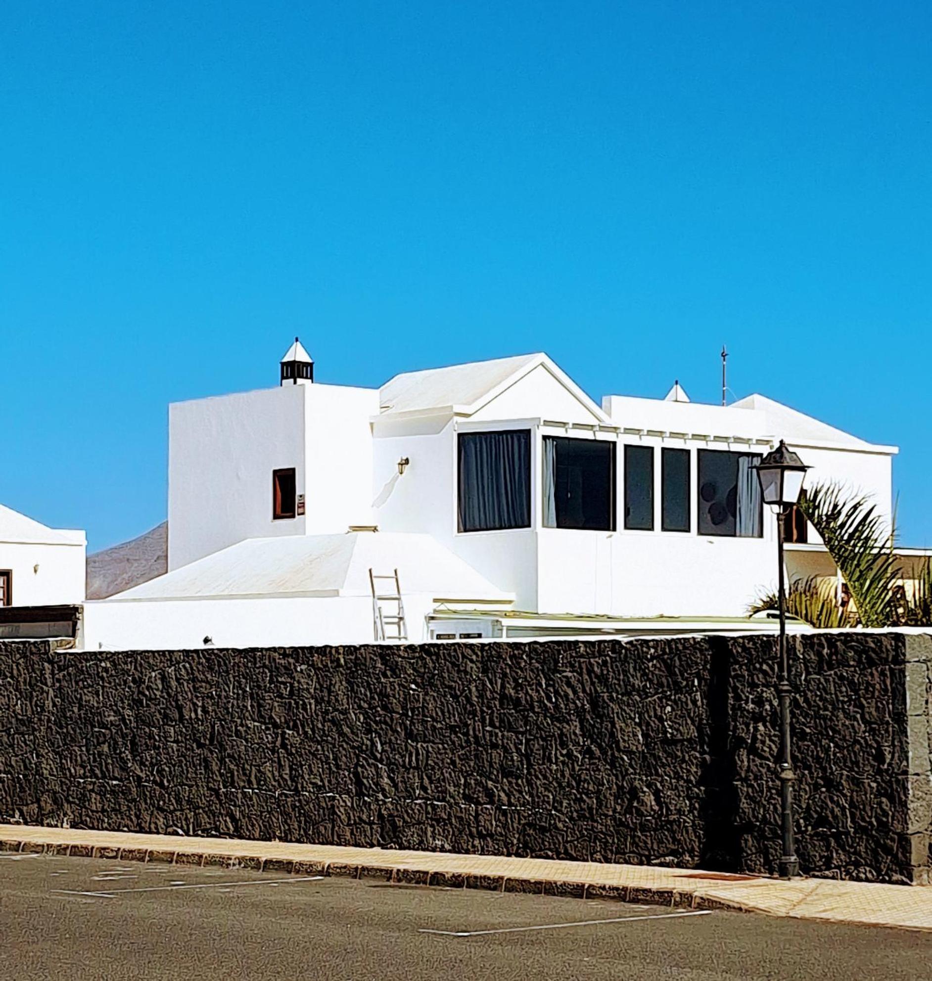 Gara Villa *