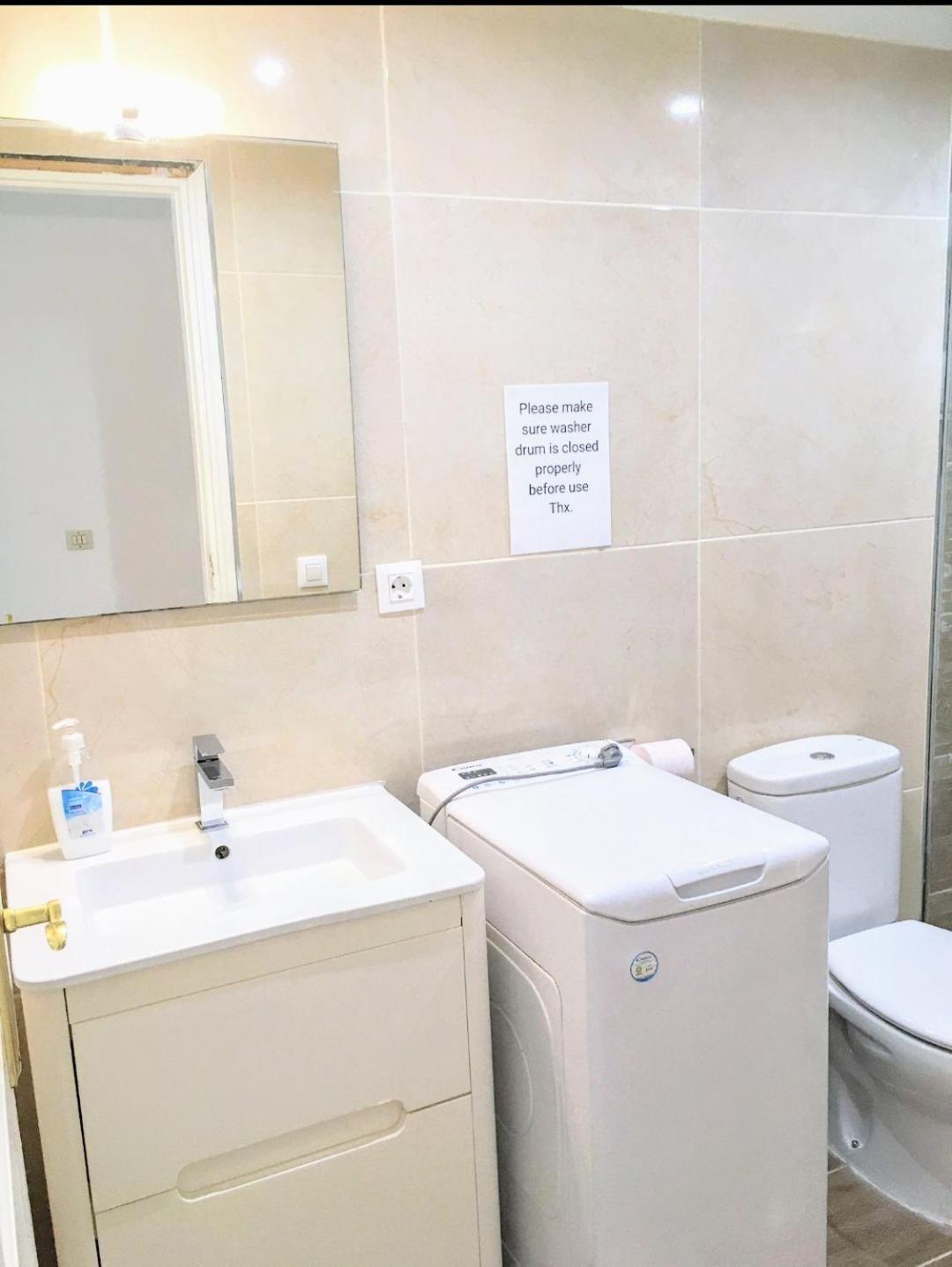 Bright & Spacious With Aircon Apartamento *