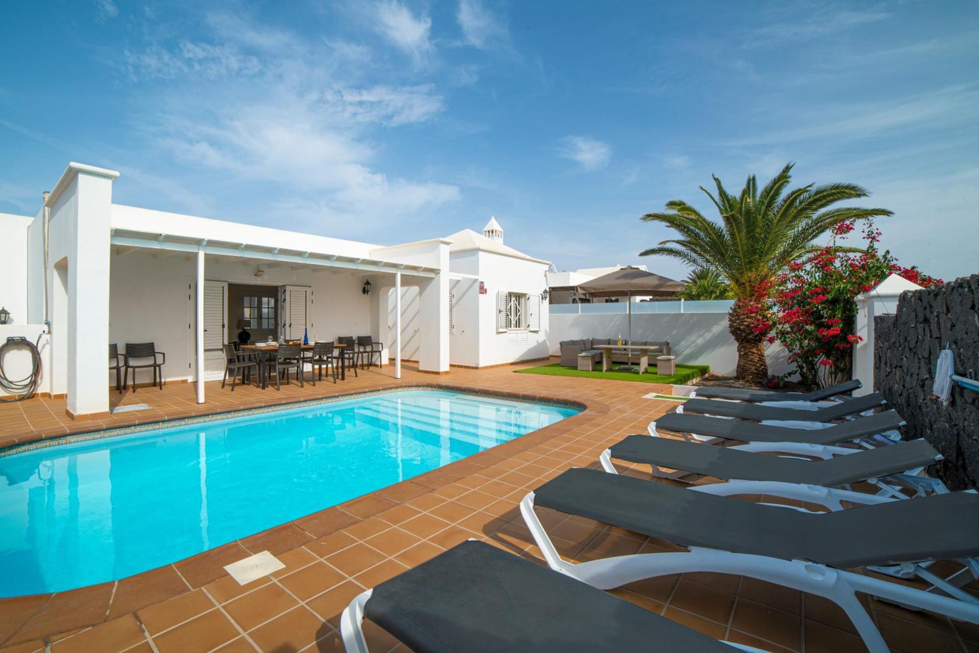 Grace Amelia Puerto del Carmen (Lanzarote)