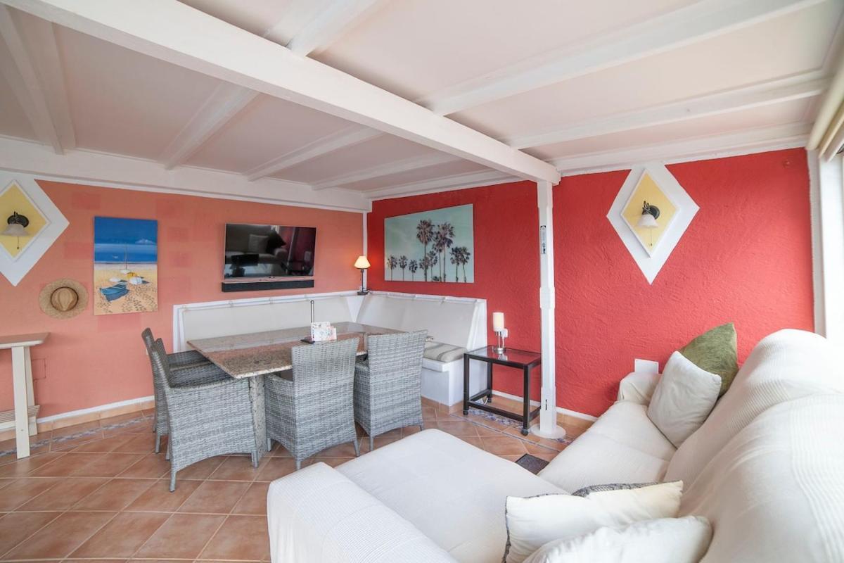 Madora La Asomada Holiday home *