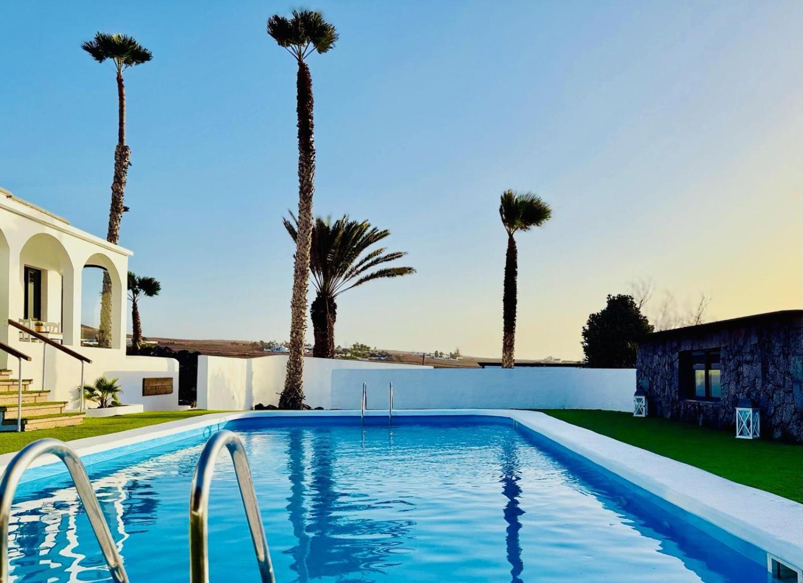 Canaryislandshost L Olympica Teguise (Lanzarote)
