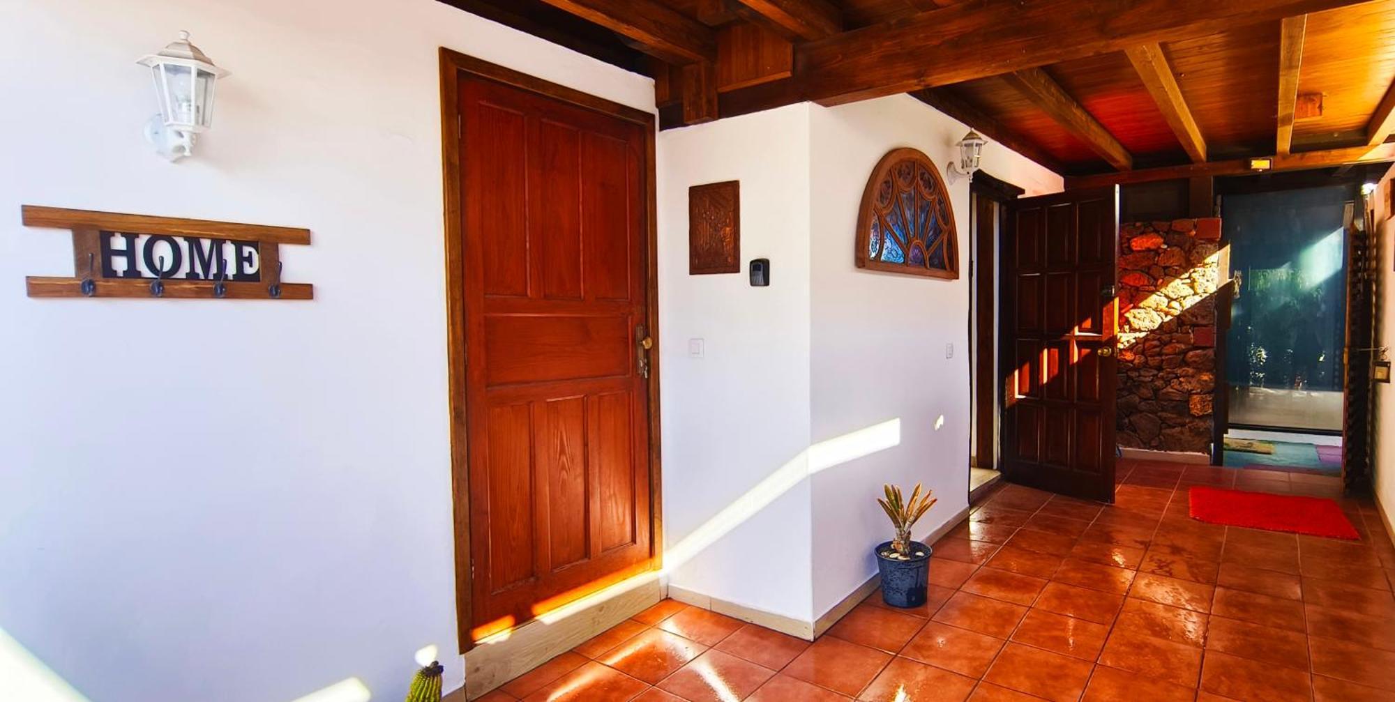Lucia - Sol De Adu Apartamento