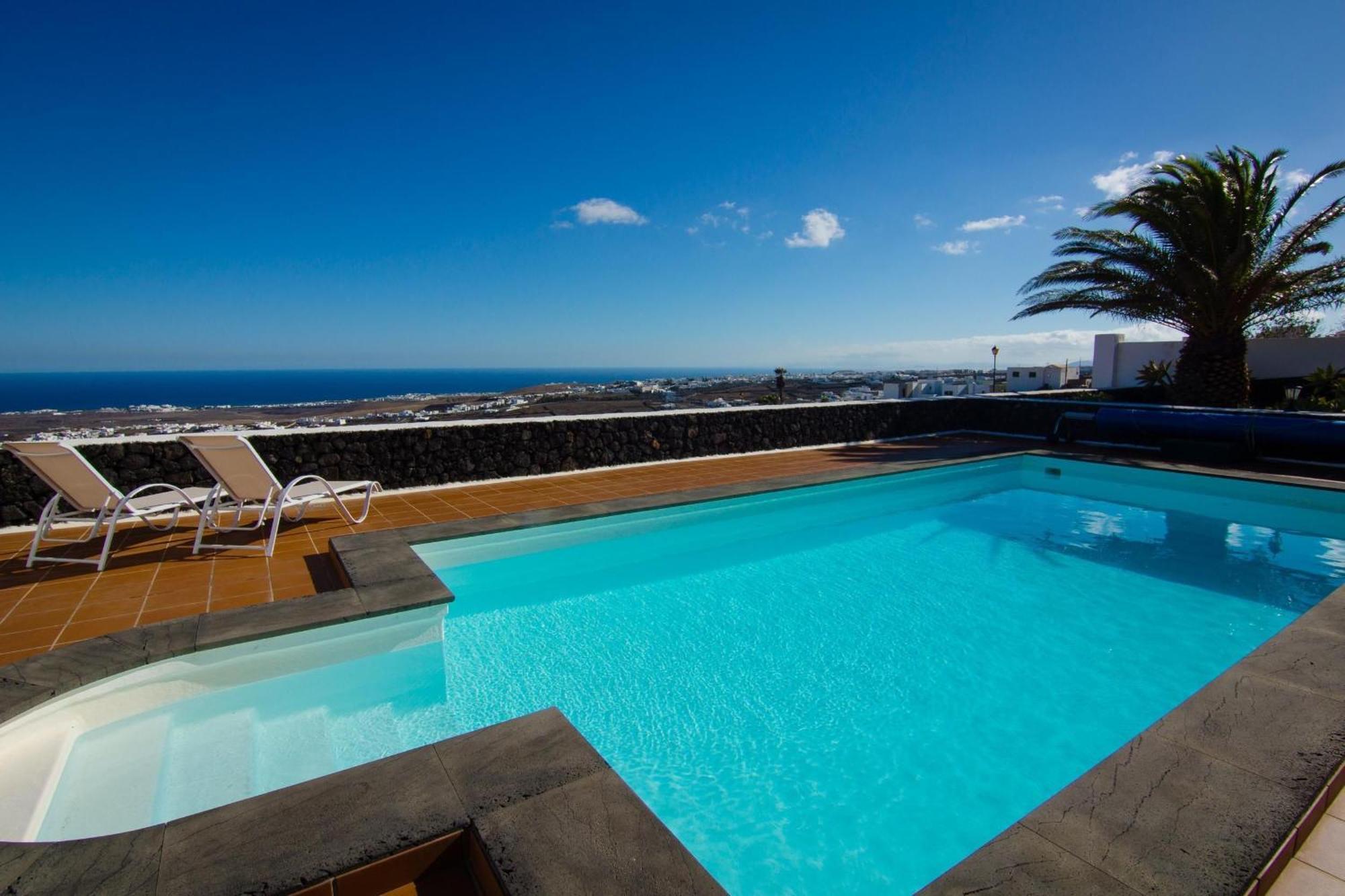 Apartment Grosses Mit Meerblick Auf Lanzarote