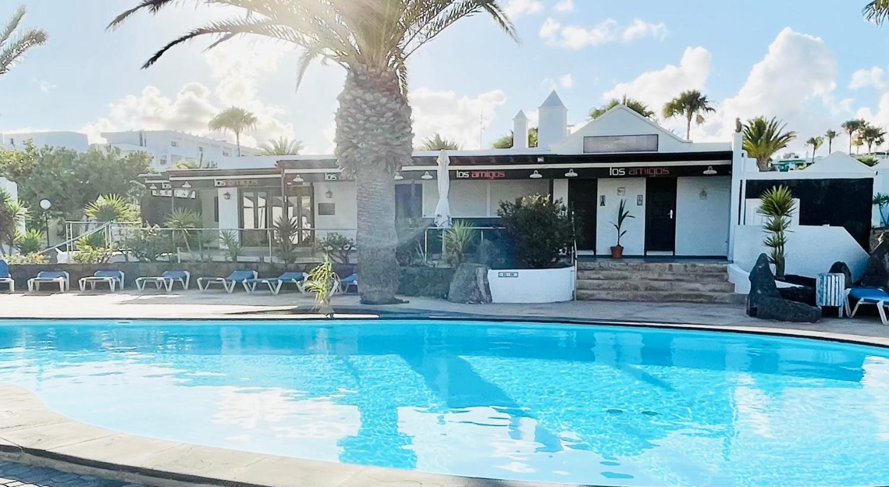 Trinity House En Playa Bastian Costa Teguise