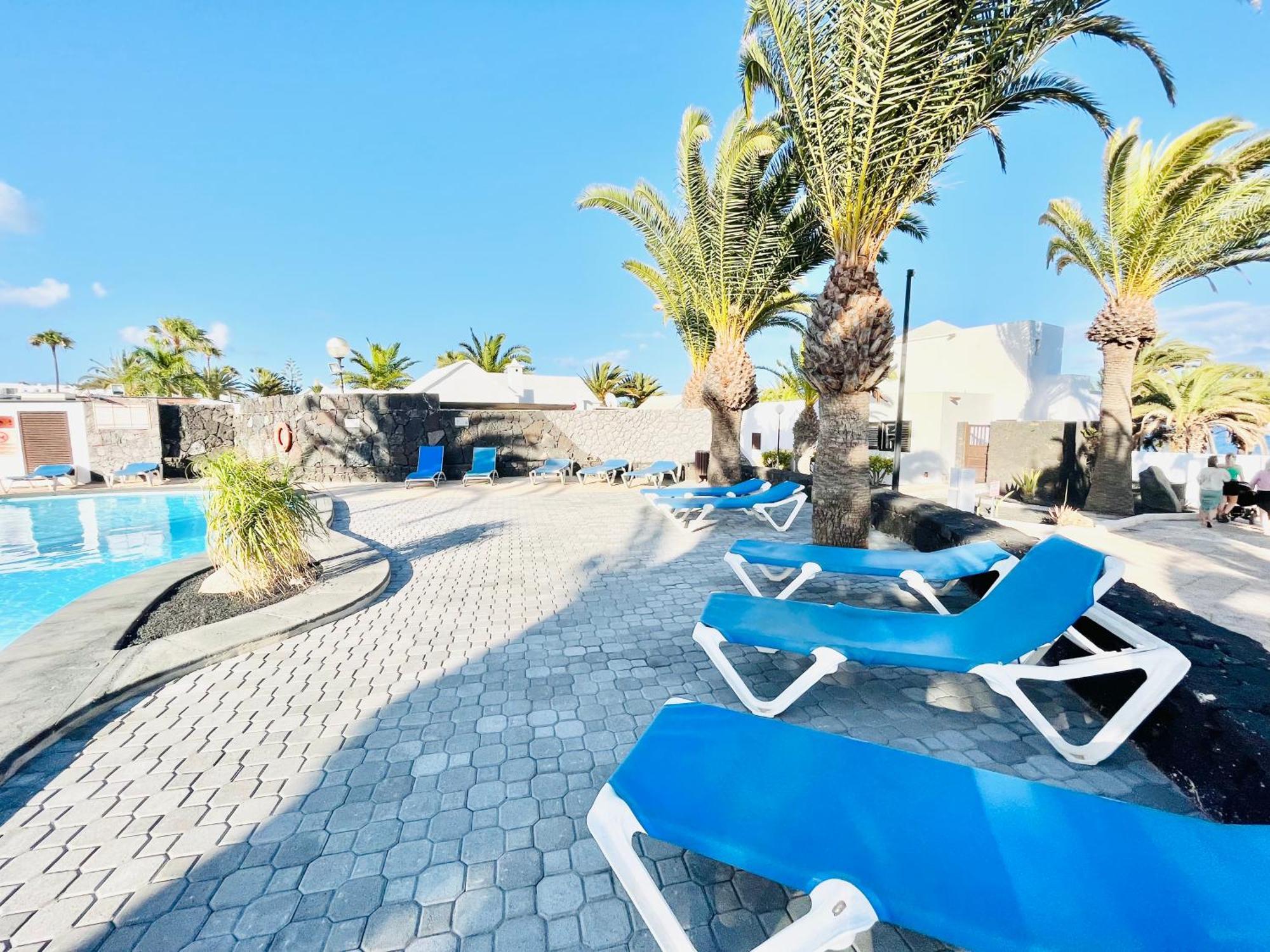 Trinity House En Playa Bastian Holiday home *