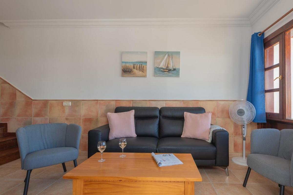 Casa Del Mar Ilic With Communal Pool And Sea Views *
