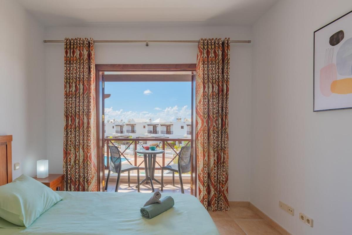Casa Del Mar Ilic With Communal Pool And Sea Views