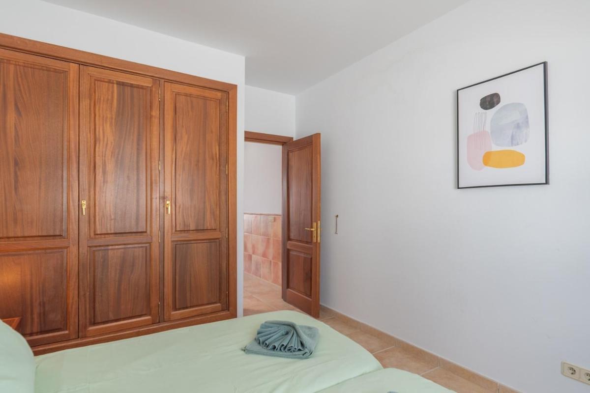 Apartment Casa Del Mar Ilic With Communal Pool And Sea Views Playa Blanca (Lanzarote)