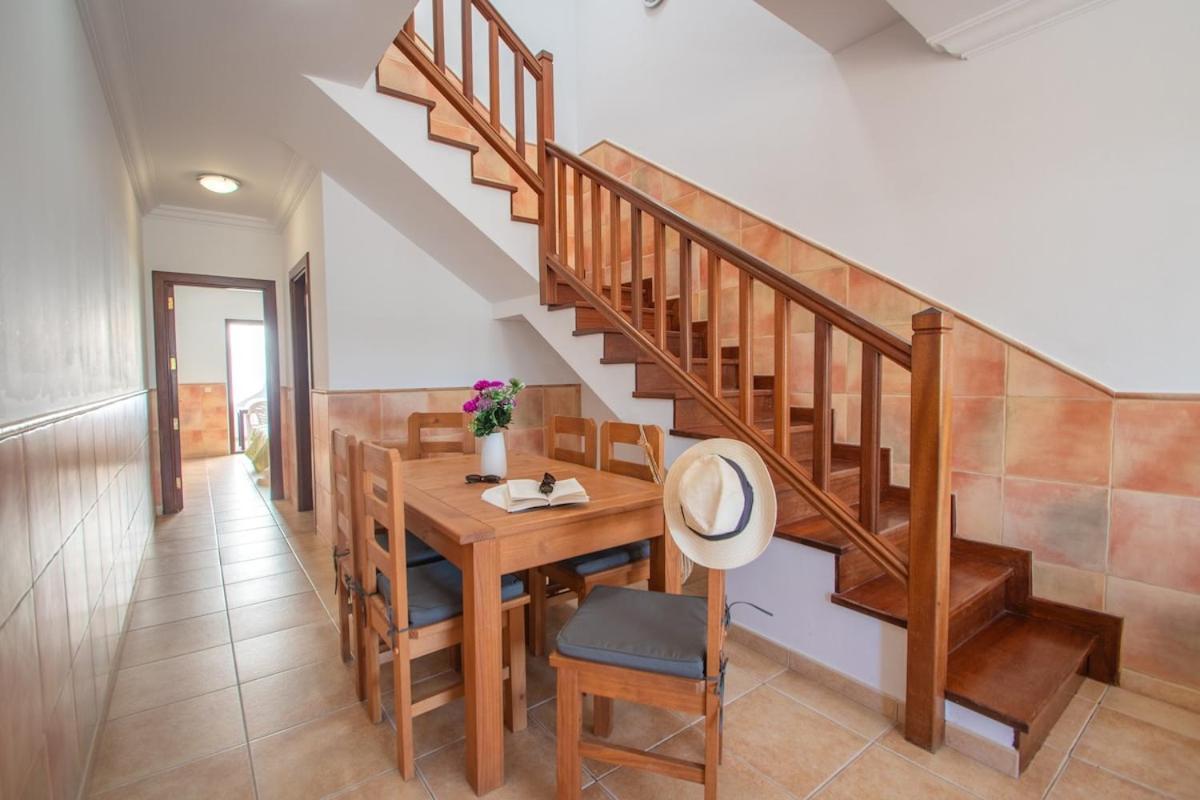 Casa Del Mar Ilic With Communal Pool And Sea Views Playa Blanca (Lanzarote)