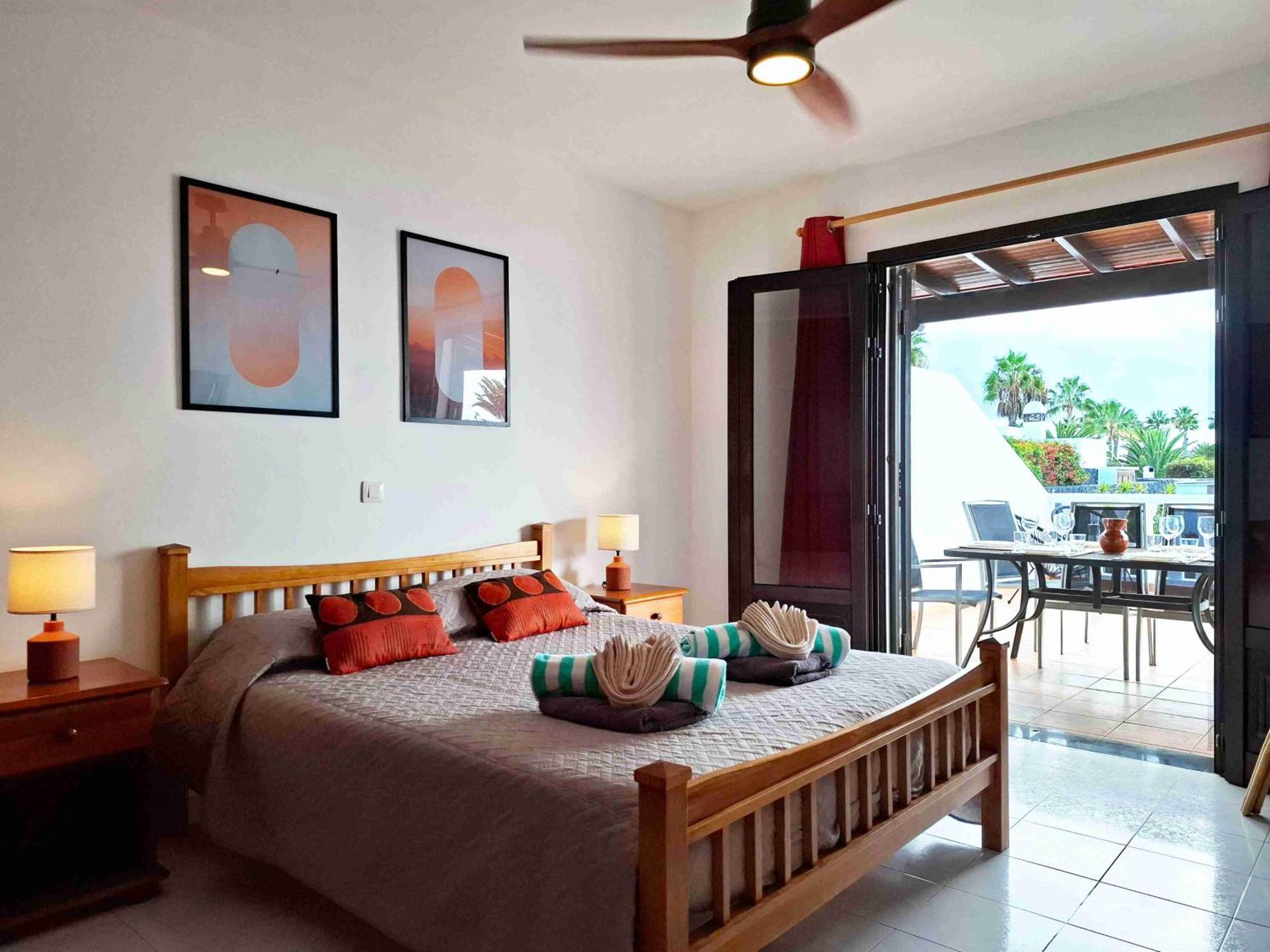 Villa With Private Pools - Just 7 Min Walk From Beach, Bars & Dining *