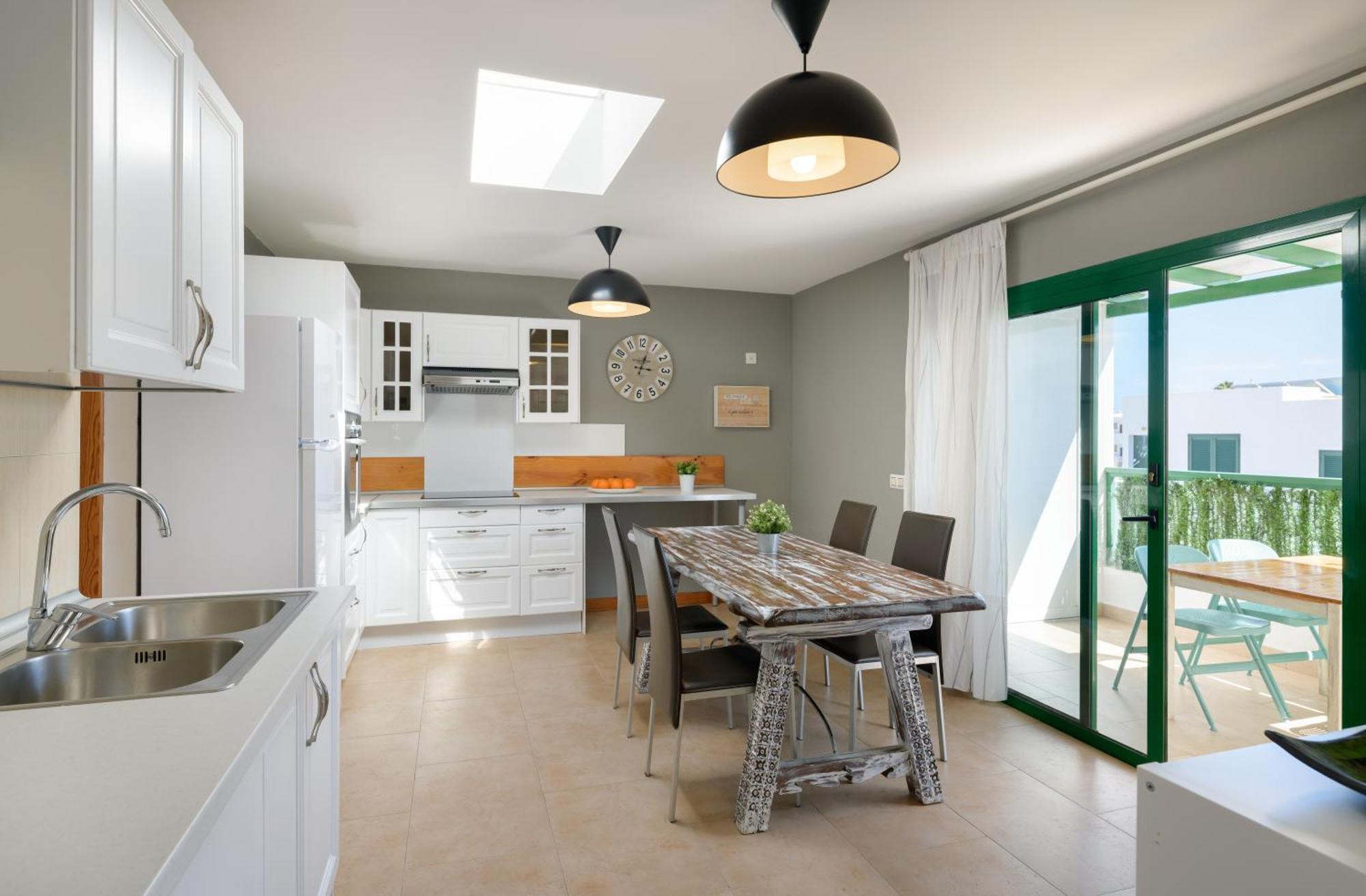 Apartment House Of Palm