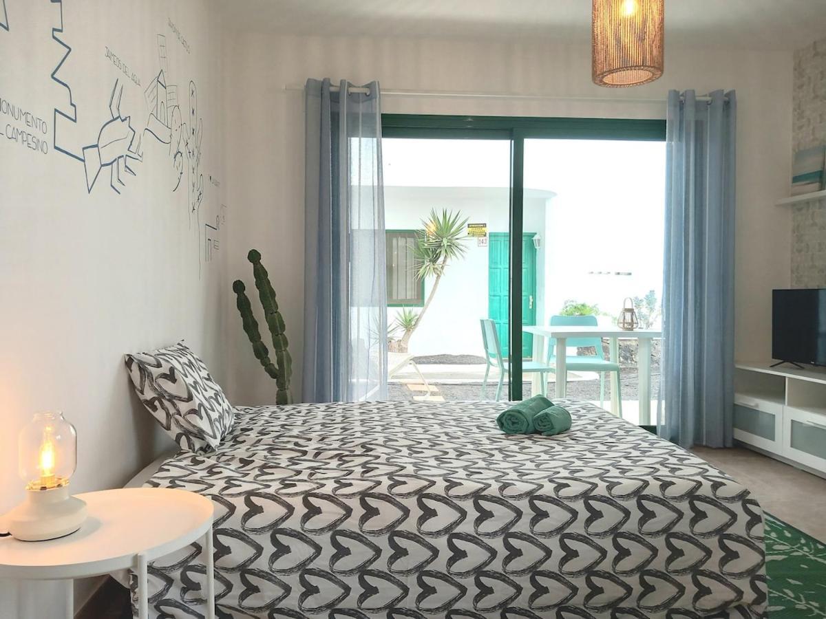 House Near The Sea With Pool Apartment