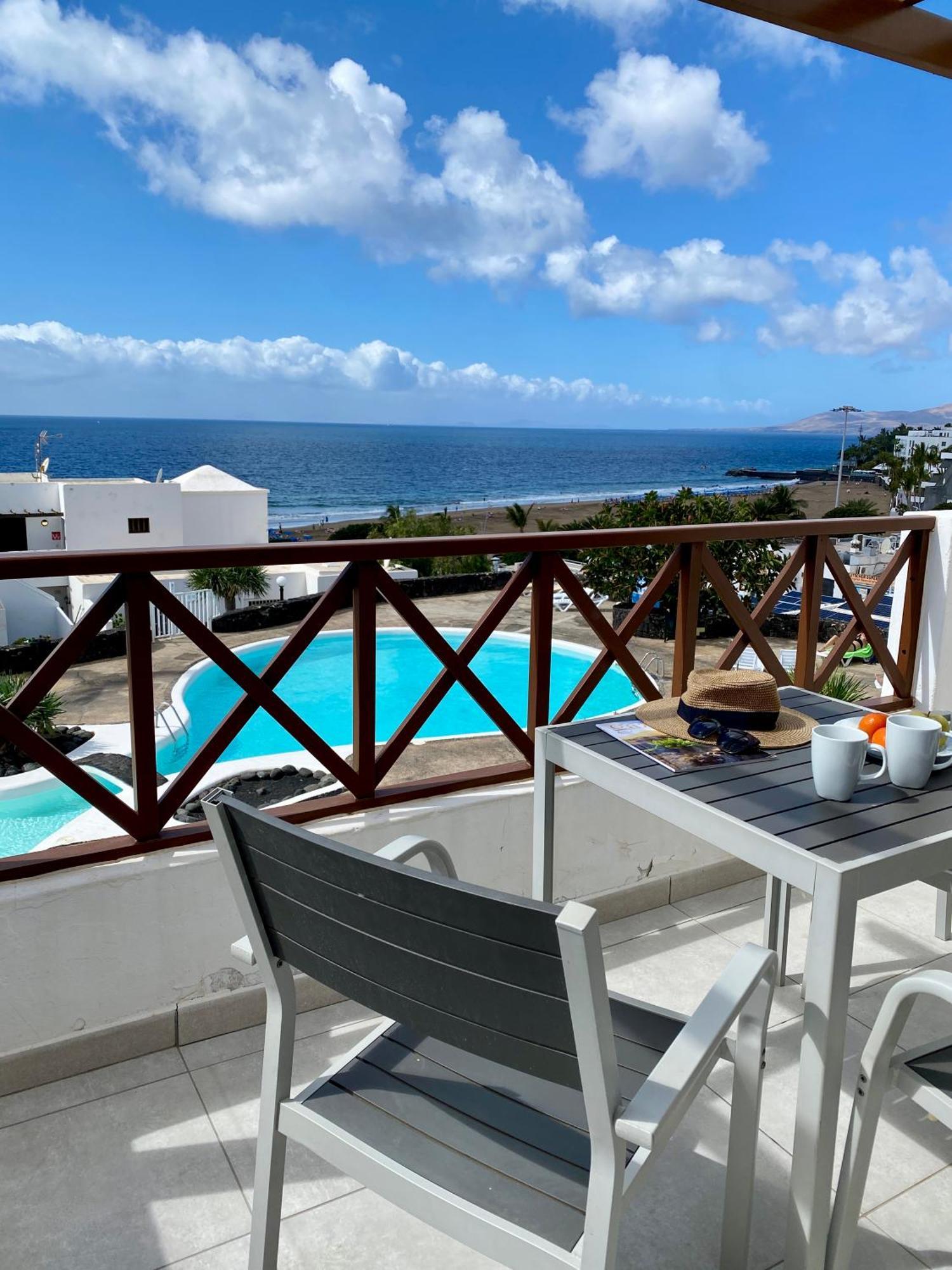 Beachfront Tabaibas * Puerto del Carmen (Lanzarote)
