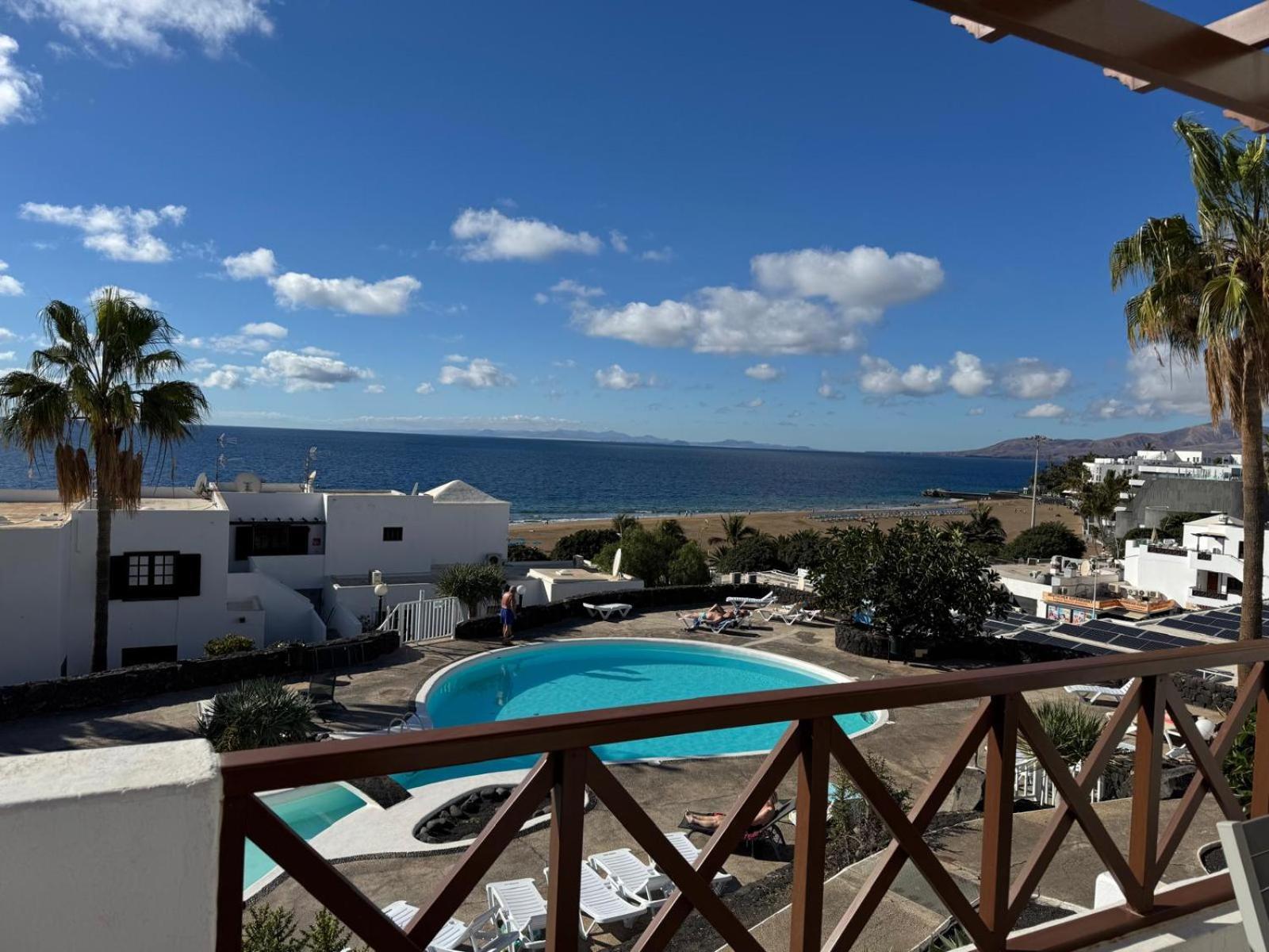 Beachfront Tabaibas * Puerto del Carmen (Lanzarote)
