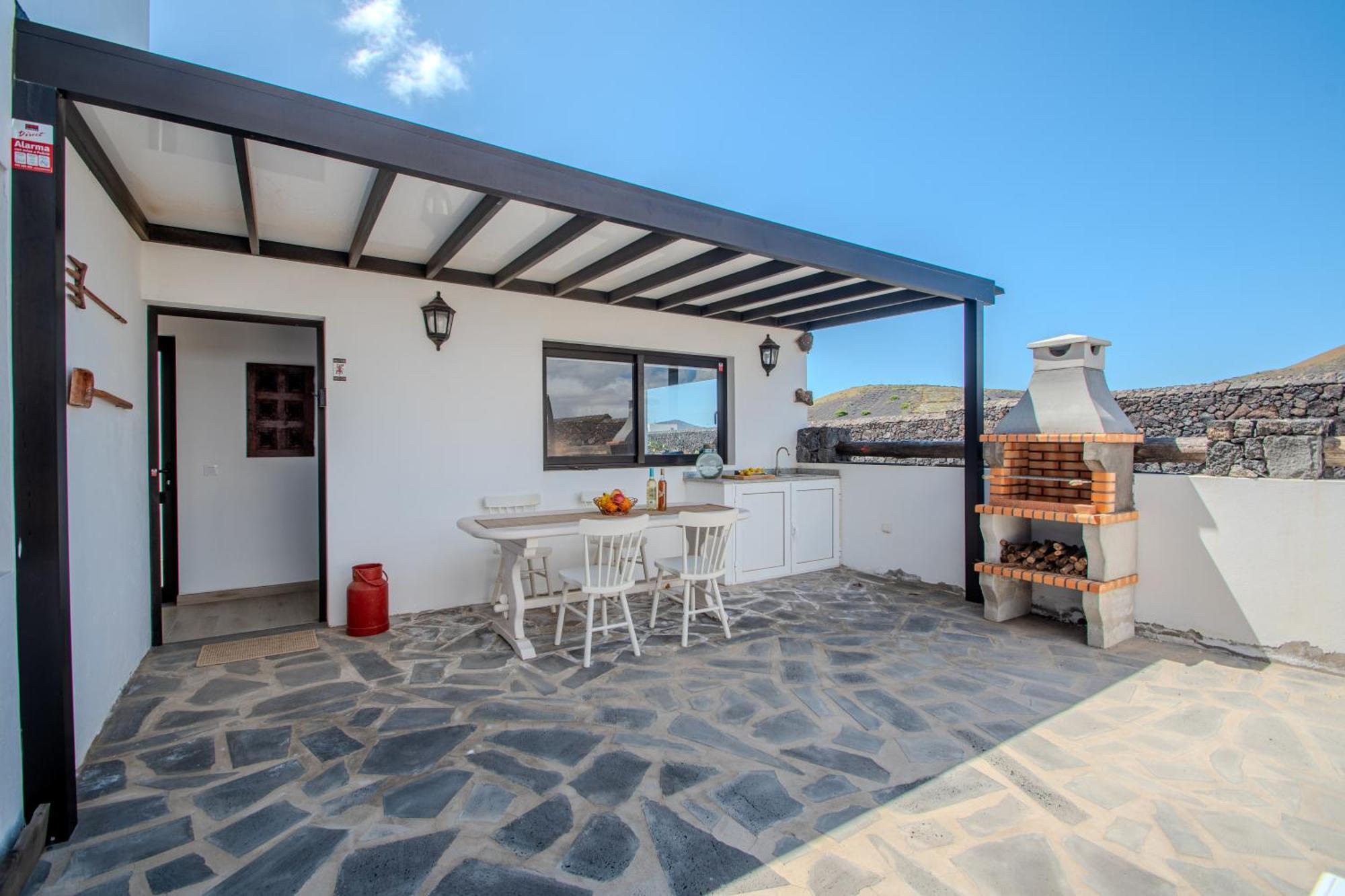 Casa Mar De Lava -escapada Activa En Masdache, Corazon De Lanzarote Apartment