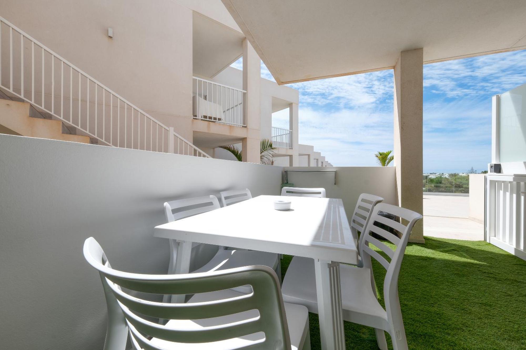 Monarca House, Senator Apartment