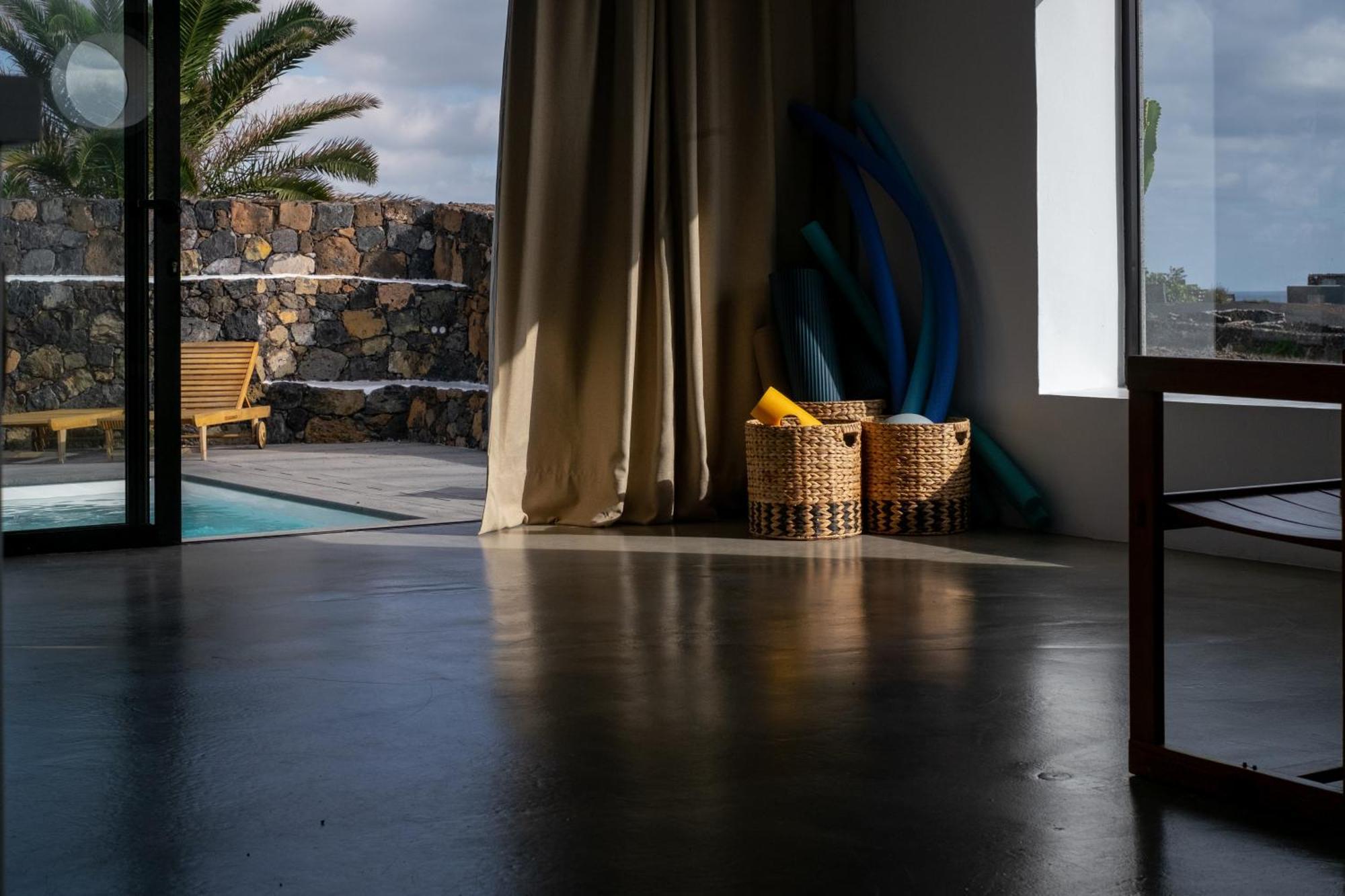 Villa By The Sea *
