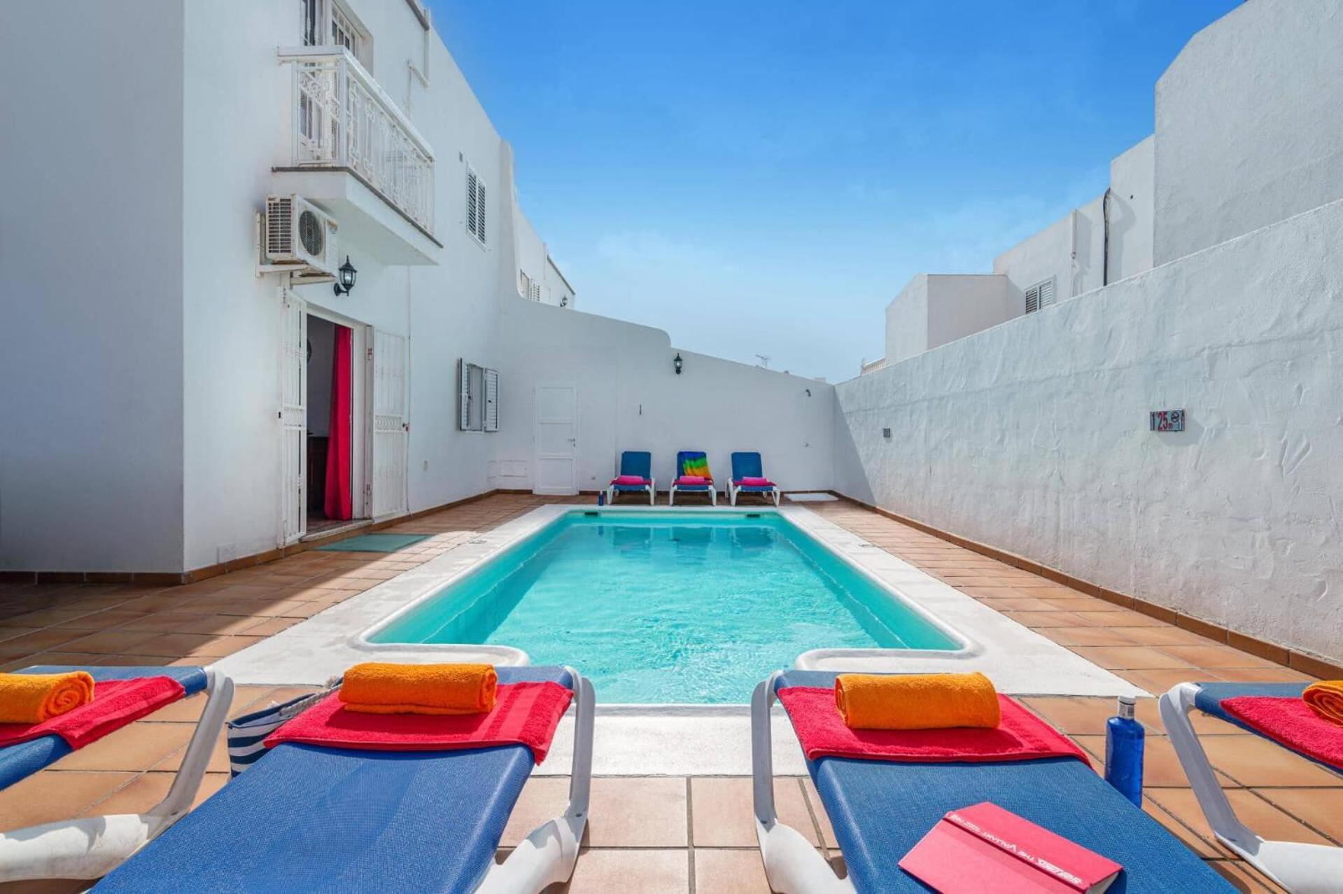 Castillo By Villa Puerto del Carmen (Lanzarote)
