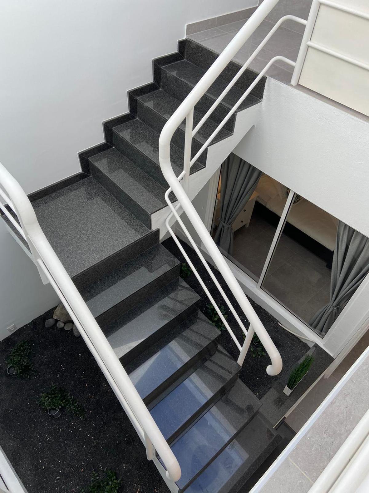 Apartment 110 Colony Club