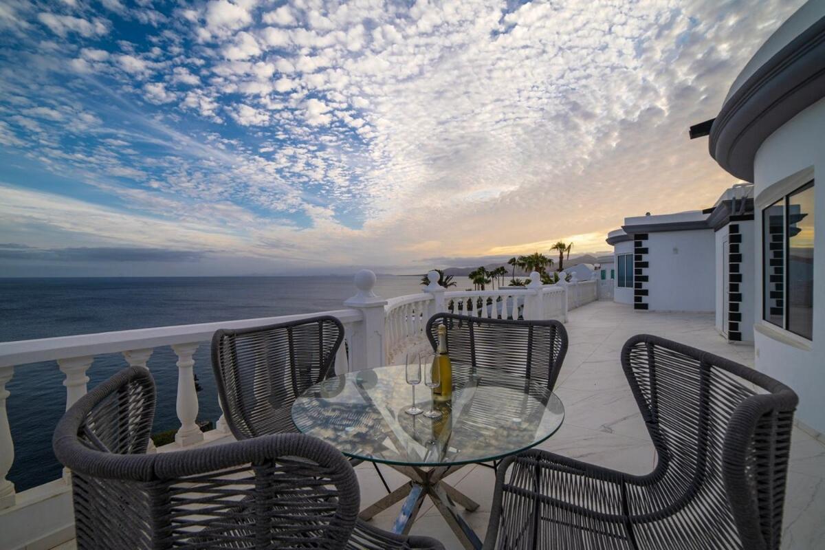Casa Leon, Exceptional 6 Bed Puerto del Carmen (Lanzarote)