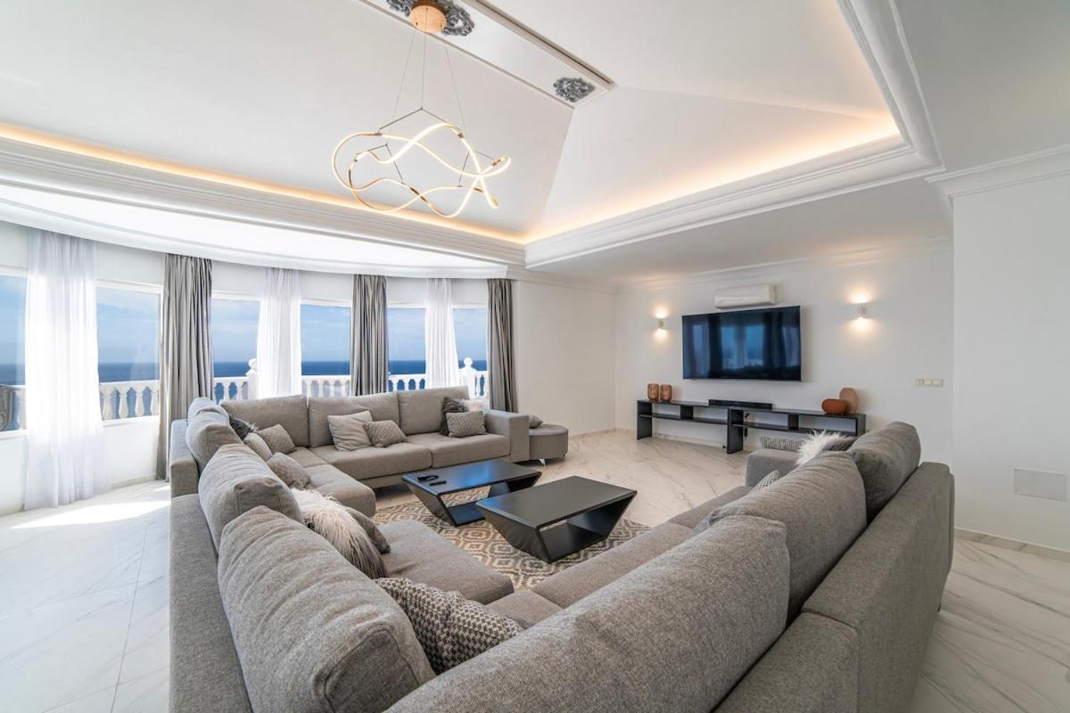 Casa Leon, Exceptional 6 Bed *