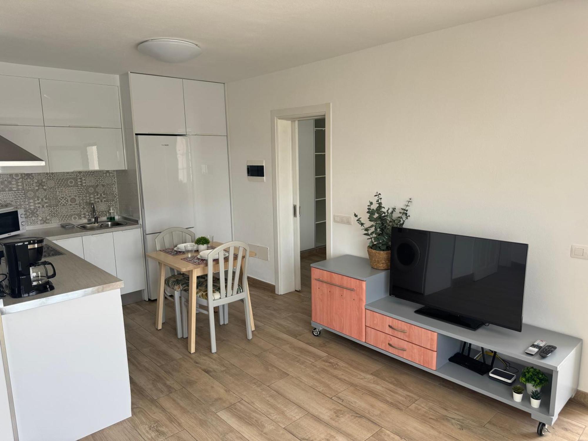 Rofe By Vulcano Homes Apartment