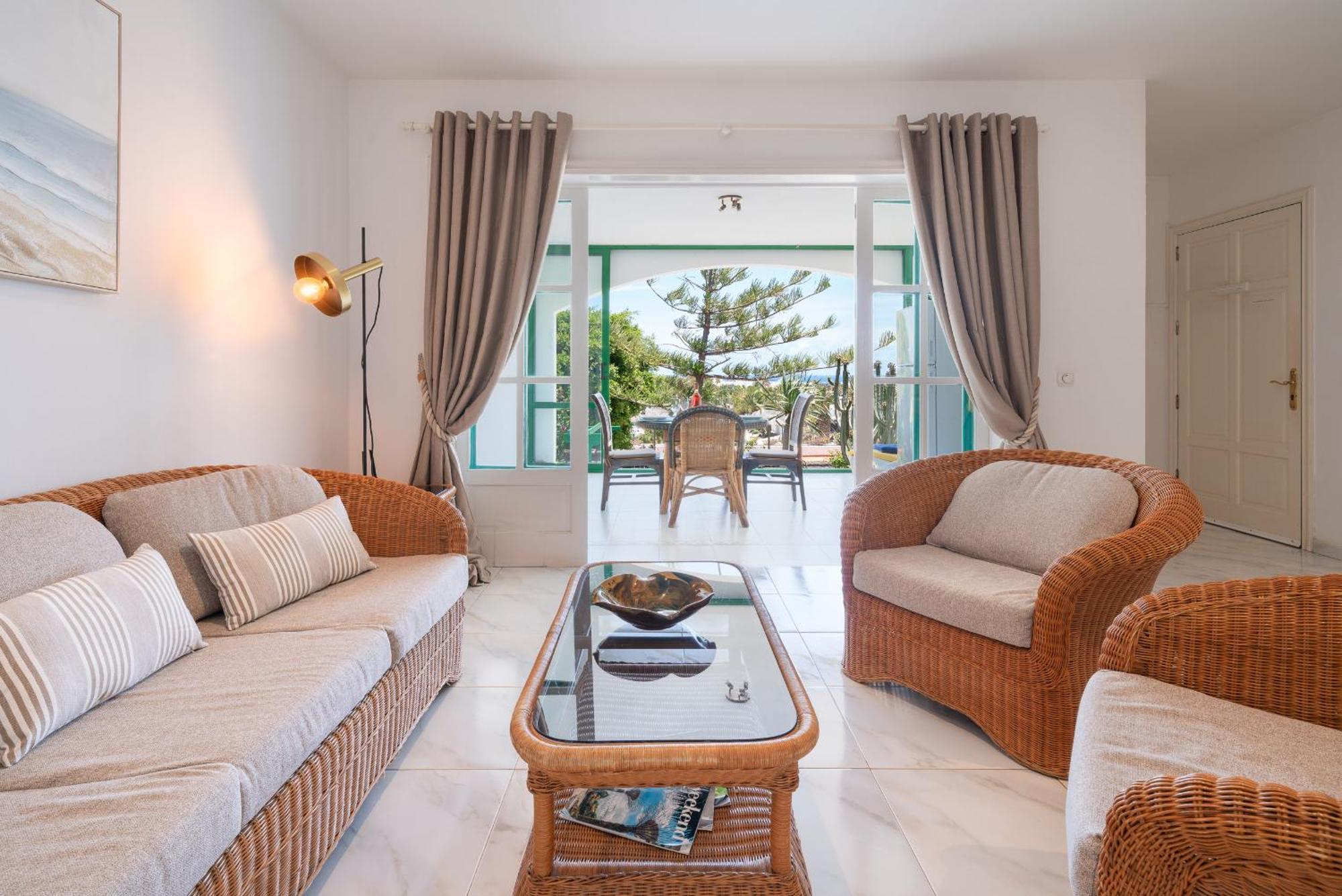 Apartahotel Golf Y Mar A Costa Teguise