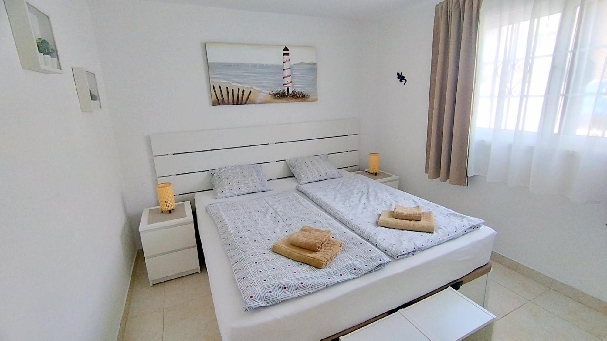Gran Piscina & Terraza Apartamento