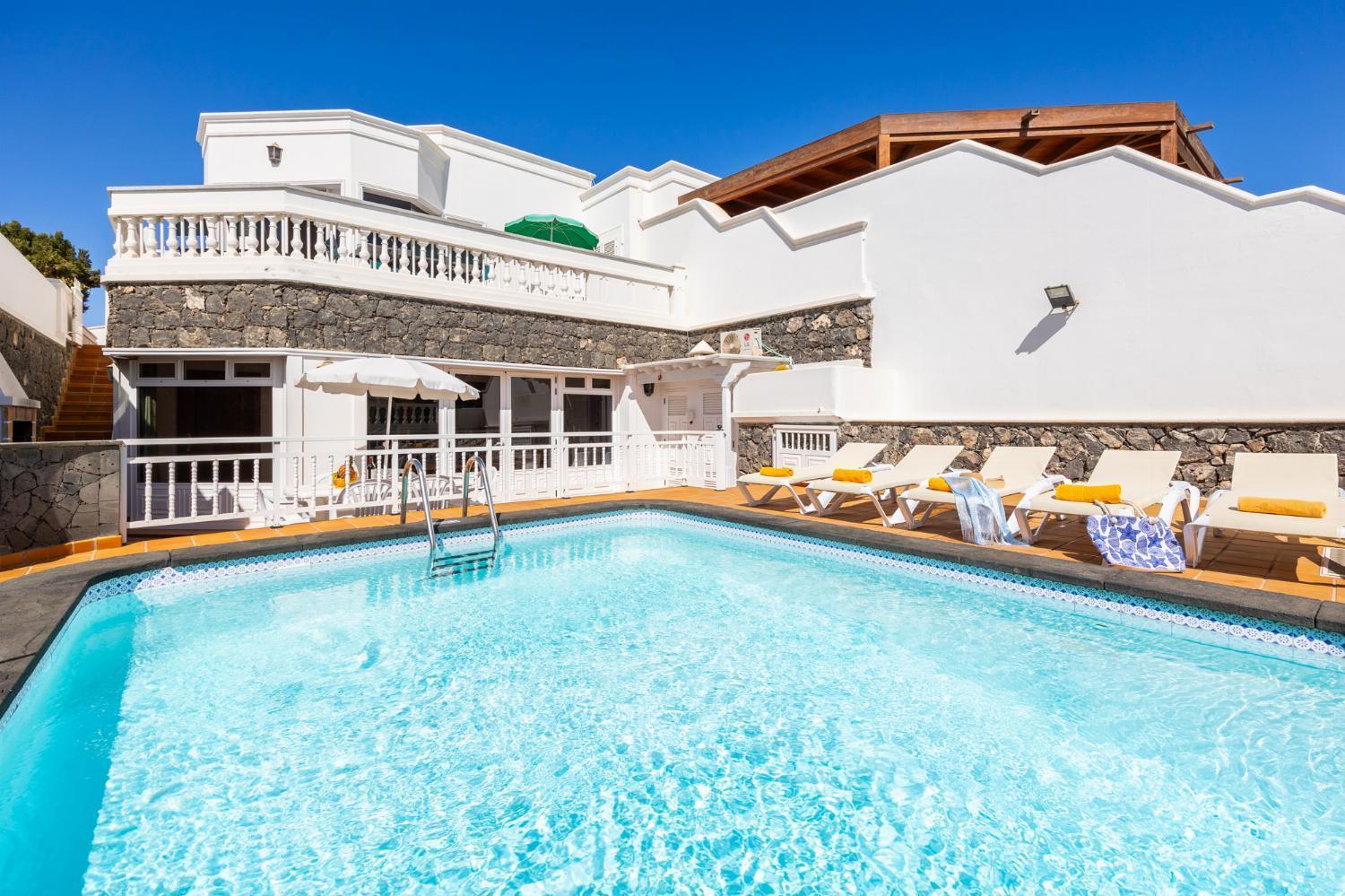 Ramos Uno Villa