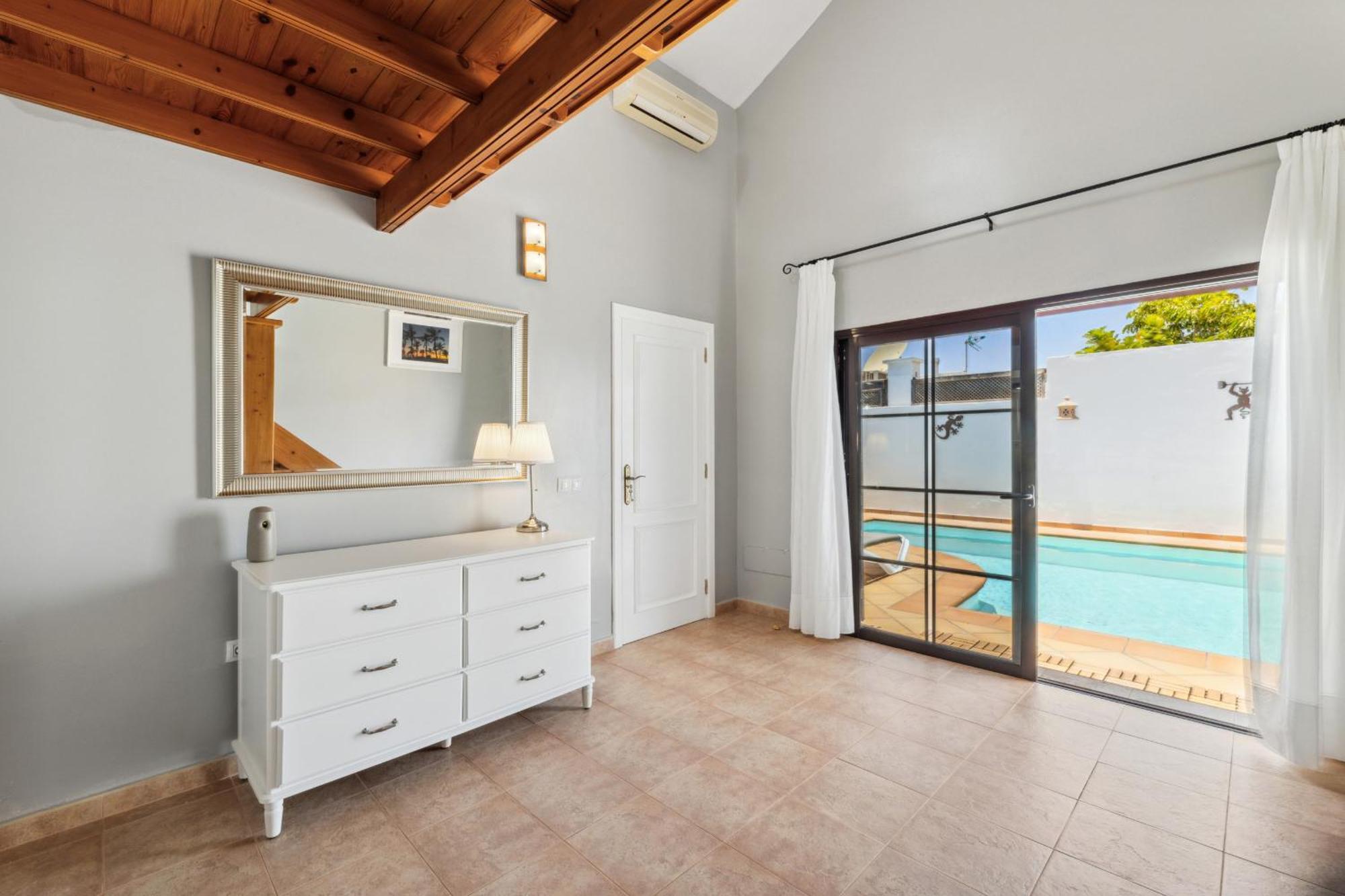Rosa - Vipvipvillas Villa