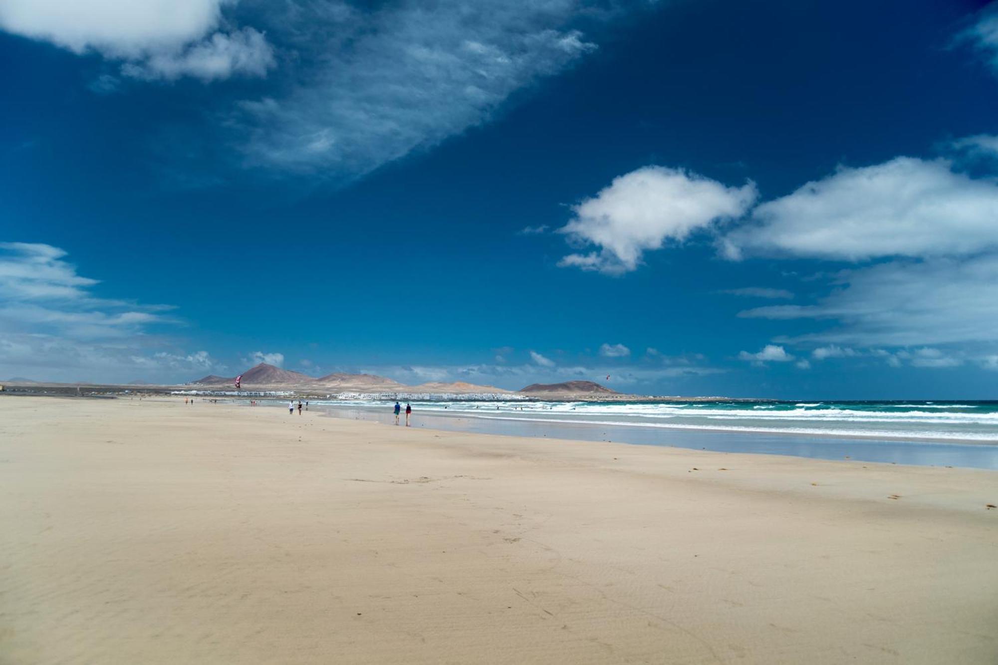 Views Ii By Escapehome Famara