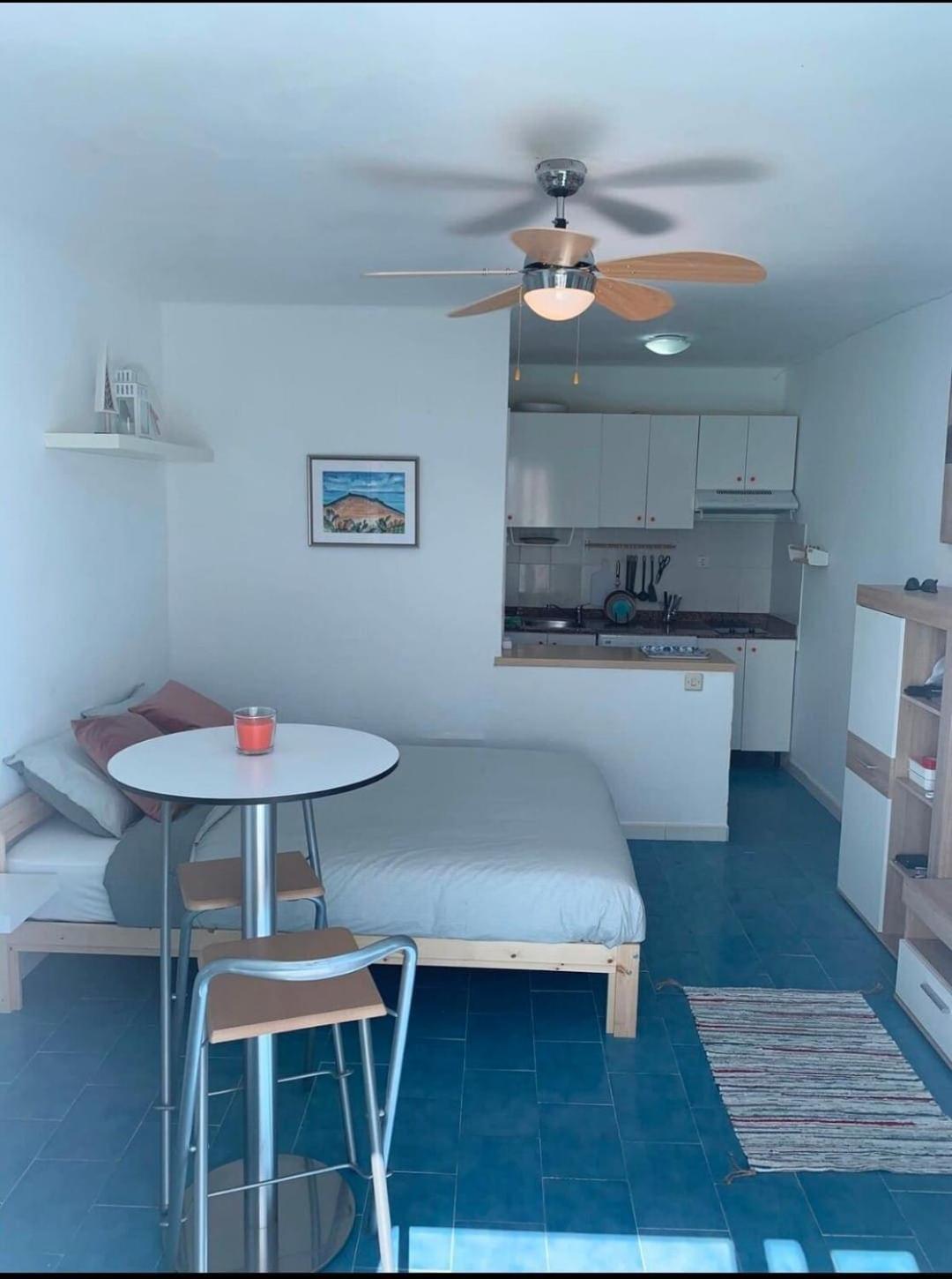 Relaxation And Sun Apartment